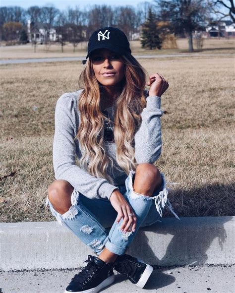 37 Fashion Forward Ways To Wear A Baseball Cap Outfits With Hats Cap Outfit Dad Hats Outfits