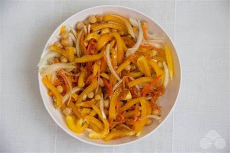 Черный перец на диете Сытный салат из нута, корейской моркови и перца – простой и вкусный Сытный салат из нута, корейской моркови и перца – простой и вкусный Черный перец на диете