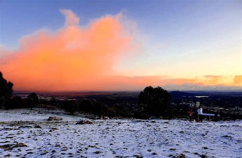 Winter Wonderland As Snow Falls Up Spine Of Nsw The Land Nsw