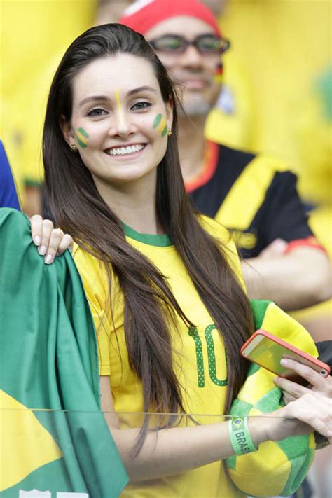 笑顔のブラジルの美女サポ 美女 写真特集 ｜ ブラジルw杯