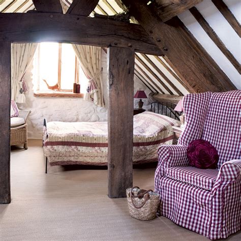 Make your room feel like a cozy country cottage when you mix calming pastels pull cottage decorating ideas from vintage photos, clothes, or artwork passed down in your family. Turning The Attic Into A Bedroom - 50 Ideas For A Cozy Look