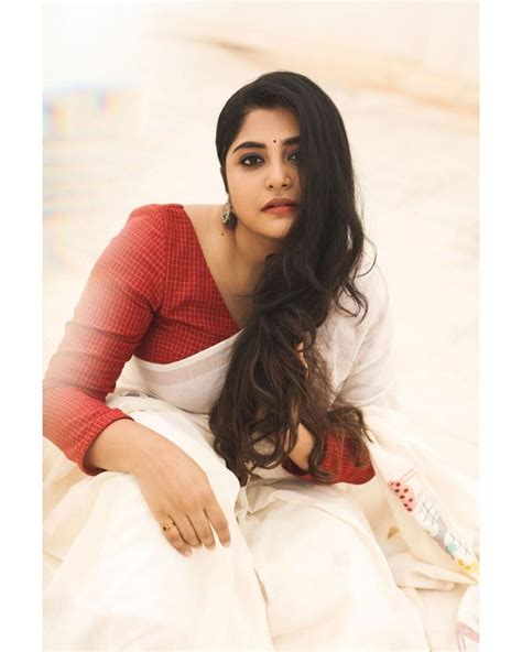 Manjima Mohan Is A Vision In White Saree For Onam 2021