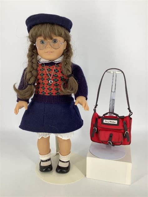 Lot 18 American Girl Molly For The Pleasant Company Doll Wears Her Original Outfit And
