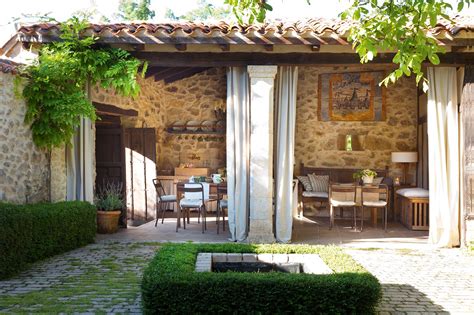 We have 1 vitamin cottage natural grocers locations with hours of operation and phone number. Ventanales al patio | Porches rústicos, Porches de casas y ...