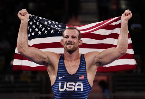 U S Wrestler David Taylor Defeats Hassan Yazdani For The Kg Freestyle Gold Medal At The Tokyo