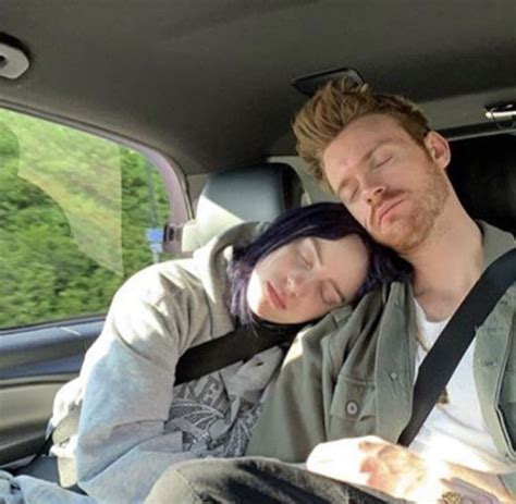 Fans believe billie eilish's brother finneas' girlfriend and youtube star claudia sulewski looks a lot like his famous sibling. Pin on Billie eilish