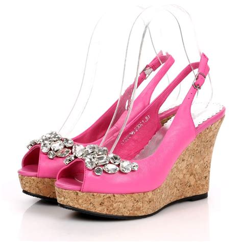 Fuschia shoe on alibaba.com are made of materials like leather and suede that provide for a these. Pink Wedding Shoes