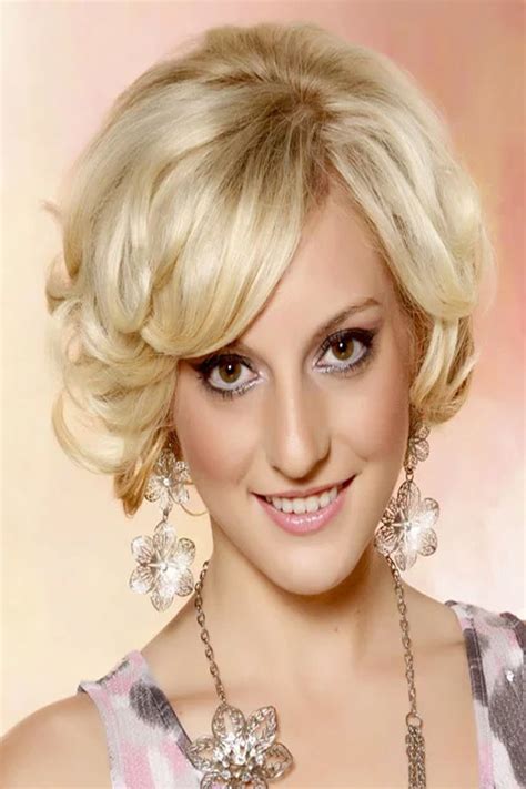 Getting our curls to behave regularly is usually the goal, but these easy and cute hairstyles for curly hair have convinced us to get a little more creative. Most Gorgeous Hairstyle Ideas For Girls | Short curly hair ...