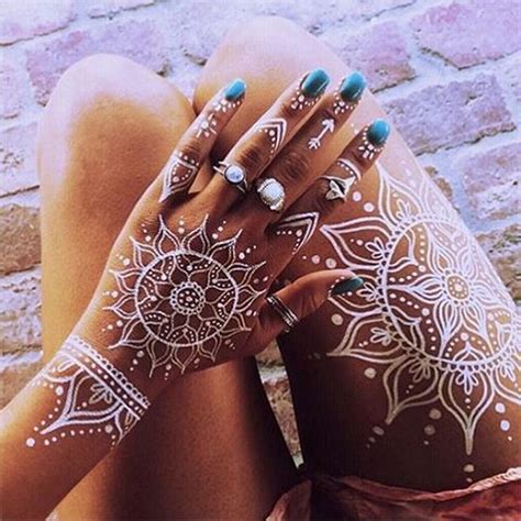 Stunning image of mandala henna hand art 55 - Fashion Best