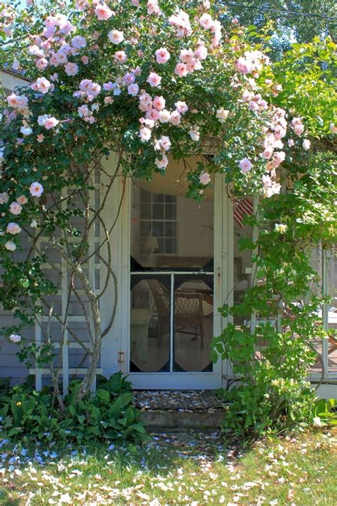 10 Ideas To Steal From English Cottage Gardens Gardenista