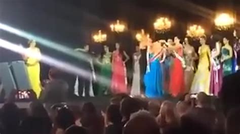 Brazil Beauty Pageant Descends Into Chaos As Rival Snatches Crown From Winner Ibtimes Uk