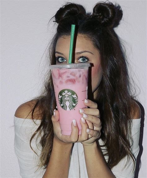Pin By 𝕯𝖗𝖎🦋 On Girls Starbucks Photography Fun Photoshoot Starbucks