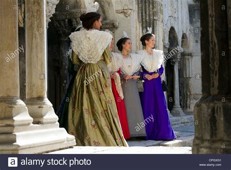 France, Bouches du Rhone (13), Arles, party costume, Arlesienne in ...