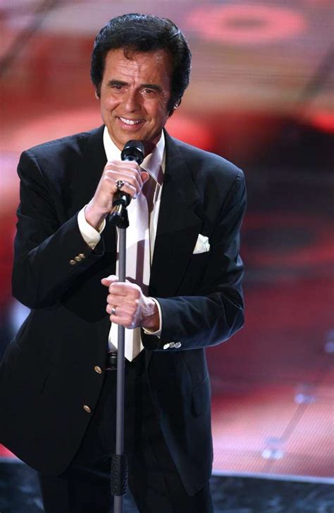 His 2008 album non finisce qui' (this is not the end) spent a week in the top 100 chart, peaking at number 61. Addio a Little Tony, si è spento il cuore matto ...