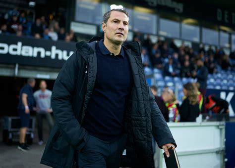The site lists all clubs he coached and all clubs he played for. Priske skifter to mand i FCM-truppen