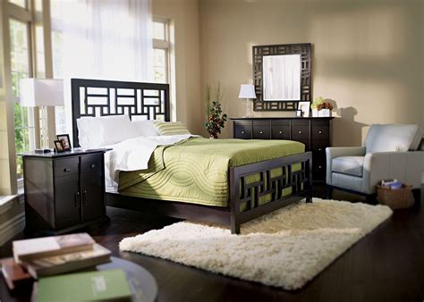 Our customers can choose any piece of bedroom furniture from a simple nightstand or chest of drawers to full sets of furniture, to fill an entire bedroom. Perspectives Lattice Low Profile Bedroom Set from Broyhill ...