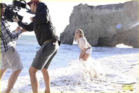 Hilary Duff Flaunts Sexy Bikini Body In Chasing The Sun Music Video