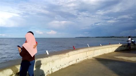 Where is brunei located on the world map? Tanjung Batu Beach , Muara , Brunei Darussalam - YouTube