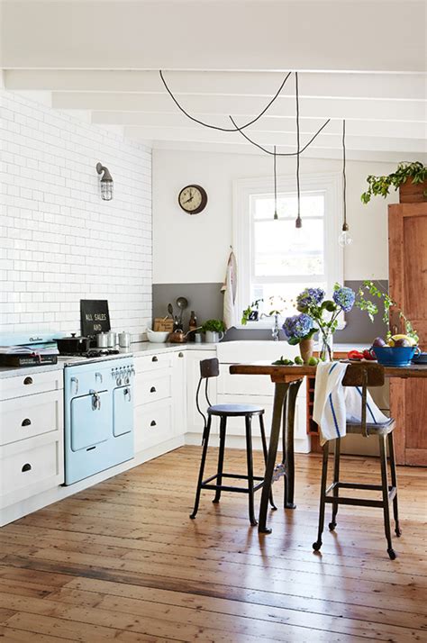 Used in furniture and floors, wood is also gaining ground in other corners of the house creativity, here we give you 15 ideas for you to discover how you can use this material in your decoration. wooden-floor-and-subway-tiles-love-the-hanging-lighting ...