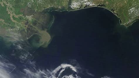 Gulf Of Mexico Oil Spill 35 Days From Space 720p Youtube