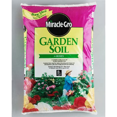 As mentioned previously, the ingredients are generally identified on the bag but not specific ingredients or amounts. Miracle Gro Garden Soil For Roses | Cromalinsupport