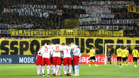 Bundesliga match preview for borussia dortmund v rb leipzig on 17 december 2019, includes latest club news, team head to head form, as well as last five matches. Borussia Dortmund vs RB Leipzig Preview: Classic Encounter, Recent Form, Team News & More ...