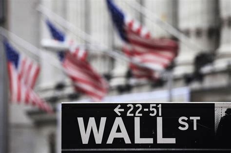 Risky Lending By Wall Street Banks Has Increased Regulators Warn Wsj