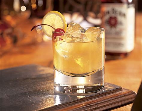 Cocktail Whiskey Sour ⋆ Recipe By Spirits Navigator