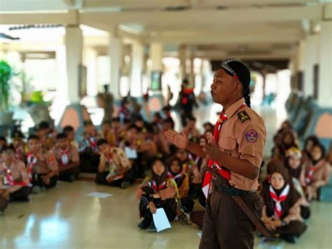 Kumpulan cerkak bahasa jawa kali ini akan membagikan cerkak karya dari suparto brata, cerkak bahasa jawa dengan judul detektip handaka. Lomba Cipta Baca Puisi dan Cerkak Bahasa Jawa | Balai ...
