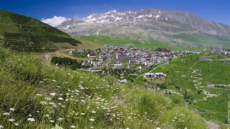 Please inform appartement alpe d'huez in advance of your expected arrival time. Summer chalet rental in Alpe d'Huez - Chalets de Coeur
