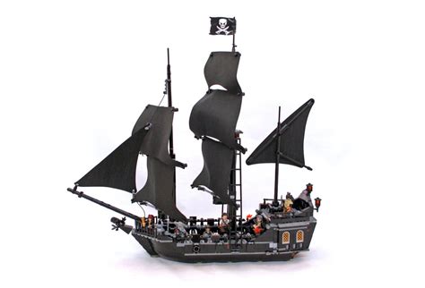 Black Pearl Pirates Of The Caribbean Sea Building Blocks Toys