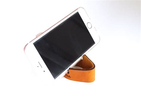 Iphone Stand Keychain Personalized Iphone Strap In Leather Iphone 6