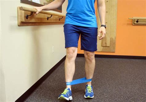 How To Perform A Key Hip Stability Exercise The Physical Therapy Advisor