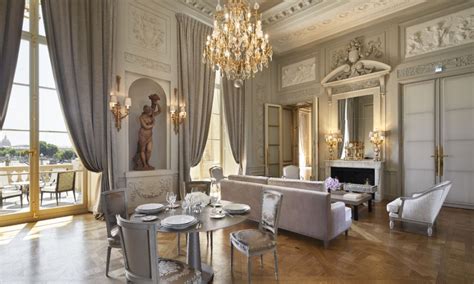 Das hotel verfügt über 25 räumlichkeiten. Hôtel de Crillon | Bouygues Bâtiment Ile-de-France