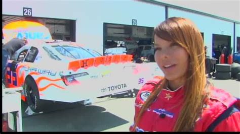 Auto Milka Duno Har Historia En La Nascar El De Agosto Deportes Wfmz Com