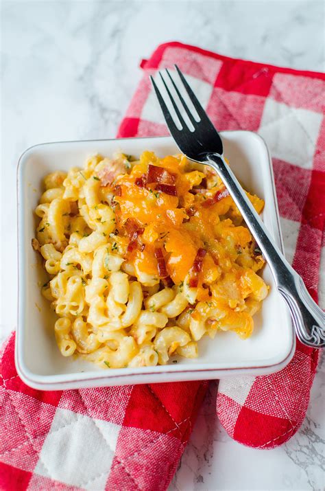 It provides a tangy sharpness without injecting a definable flavor. Bacon Macaroni and Cheese is the perfect comfort food for cold weather! in 2019 | Dessert ...