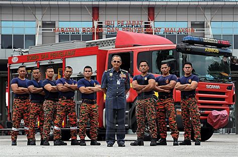 Majlis sambutan hari inovasi jbpm 2017 telah diadakan dari 14 hingga 18 oktober 2017 di zenith hotel, kuantan, pahang dan telah dirasmikan oleh pengerusi jawatankuasa perumahan dan. Anggota Bomba Kerja Hari PRU Boleh Undi Pos - MYNEWSHUB