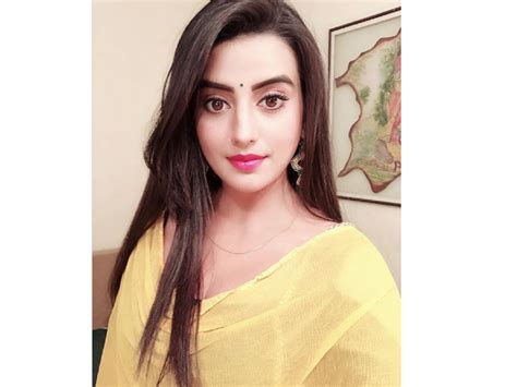 Akshara Singh Looks Gorgeous In Her Latest Instagram Picture Bhojpuri