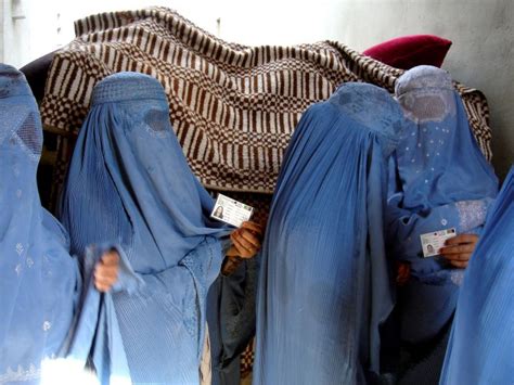 Free Picture Afghanistan Women Stand Vote