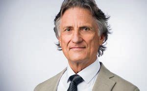 Die deklination des substantivs endemie ist im singular genitiv endemie und im plural nominativ endemien. Covid-19: Warum so wenig Empfehlungen zur Stärkung des ...