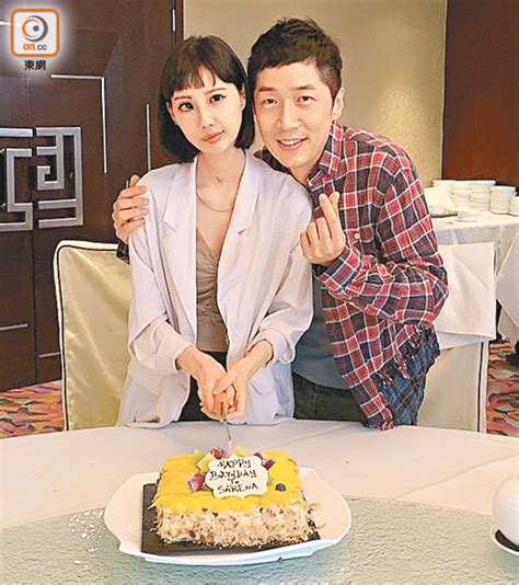 The site owner hides the web page description. 李明蔚生日馬浚偉驚喜送Cake - 東方日報