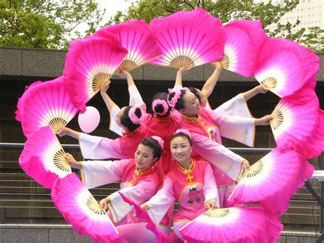 8 Mesmerizing Chinese Dances That You Should Know La Vie Zine