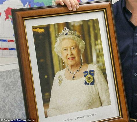 Every Australian Is Entitled To A Portrait Of The Queen Daily Mail Online