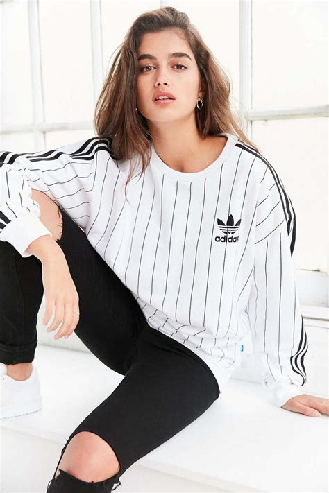 14821 damen poloshirts online kaufen jetzt schnell bestellen! adidas Originals SOS Tennis Pullover Sweatshirt | Adidas ...