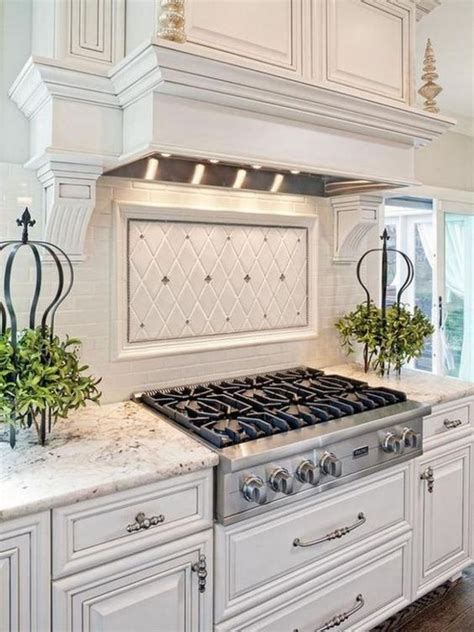 32 Best Antique White Kitchen Cabinets For 2023 Decor Home Ideas
