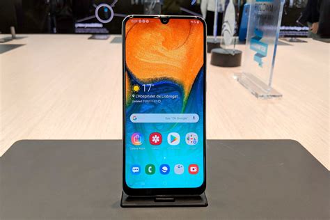 Released 2019, march 165g, 7.7mm thickness android 9.0, up to android 10, one ui 2.0 32gb/64gb. Samsung Galaxy A30, opiniones tras primera toma de contacto