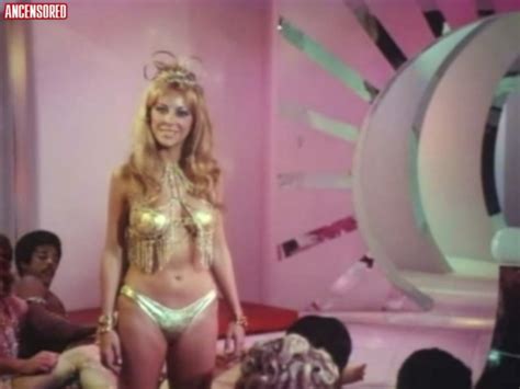 Angelique Pettyjohn Desnuda En The Curious Female