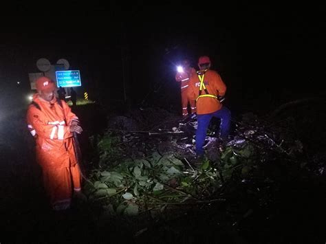 FOVIAL on Twitter Trabajamos en la atención de emergencia por