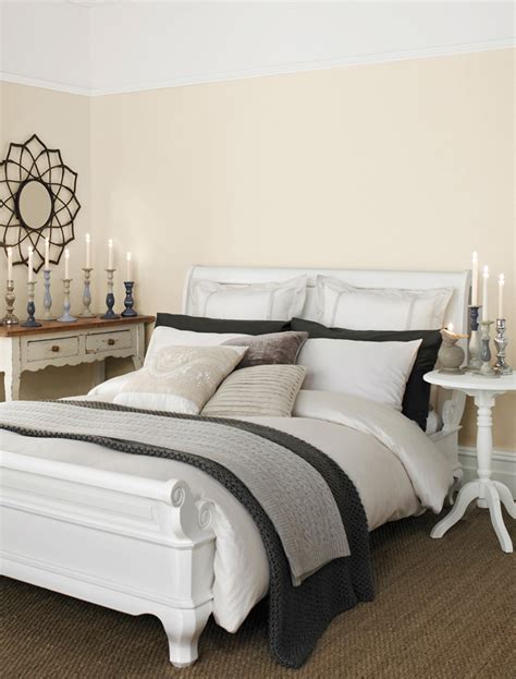 What color should i paint the exterior of my house? How to feng shui your bedroom | Crown Paints