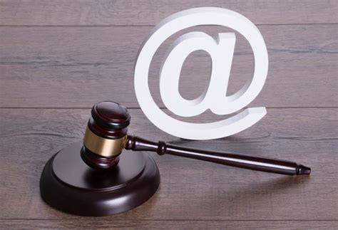 Avvocati: effetti della comunicazione all'Ordine di variazione dell